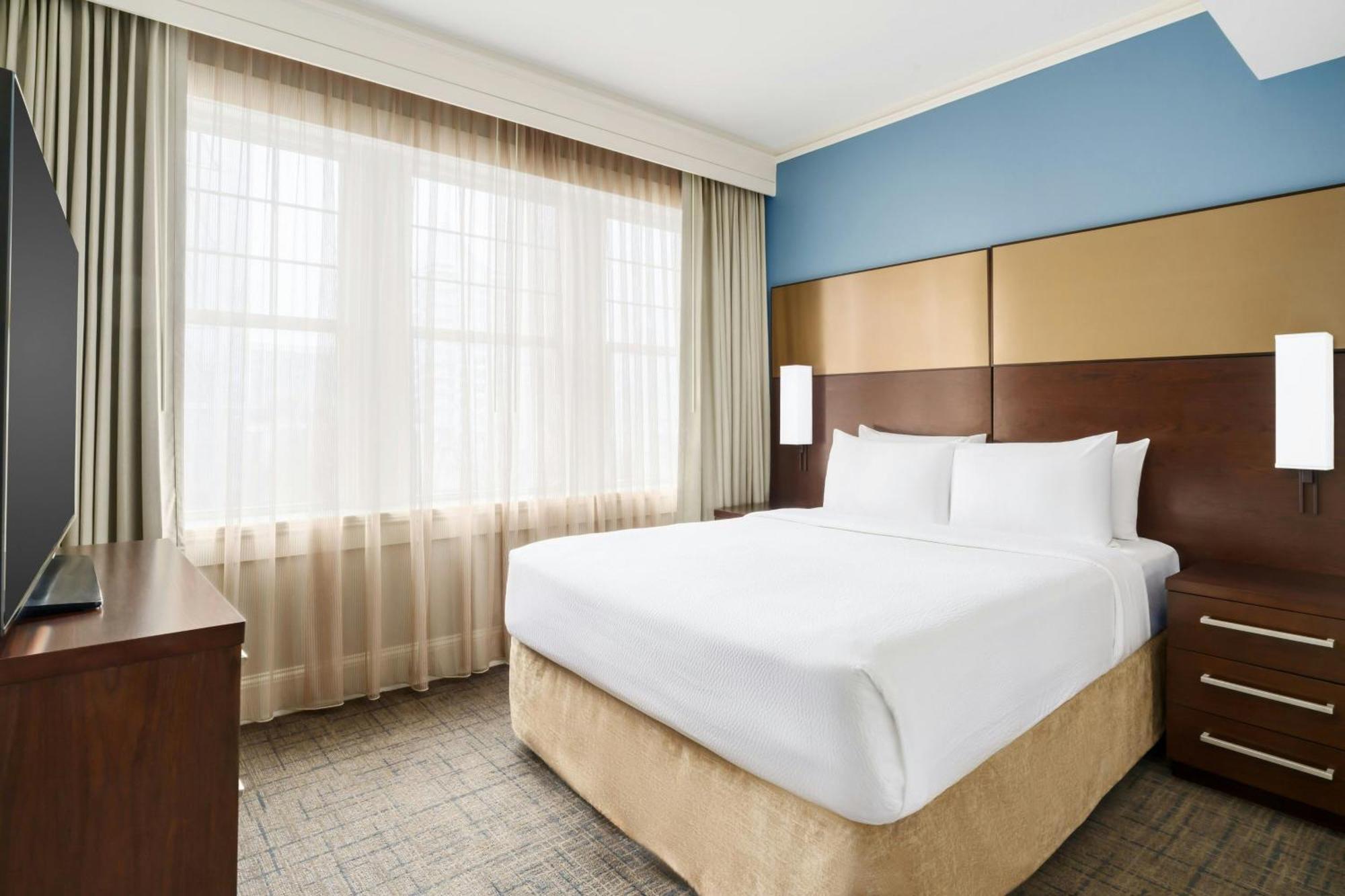 By Marriott Midtown/georgia Tech 3*